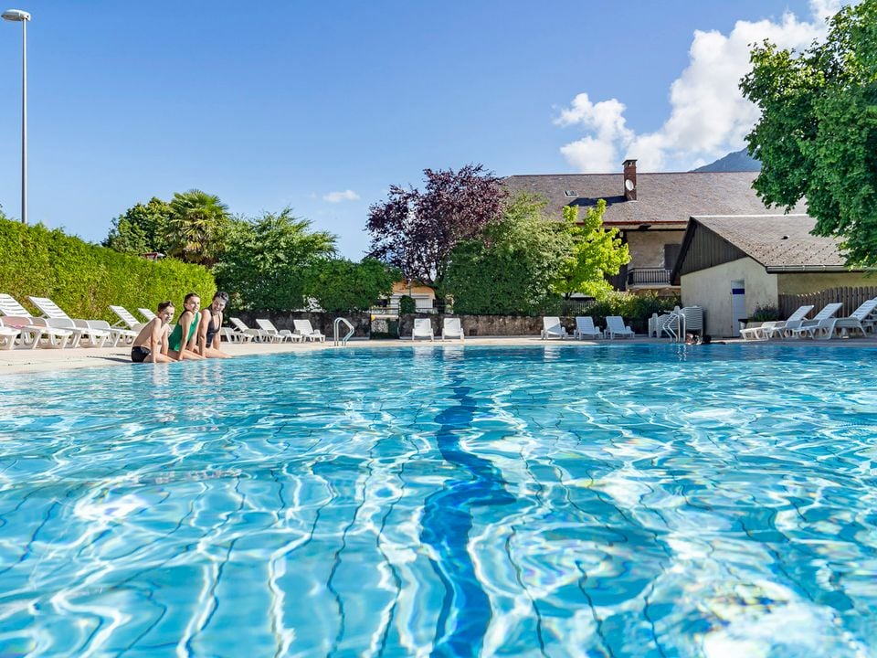 Camping Romanée – la Ferme de la Serraz